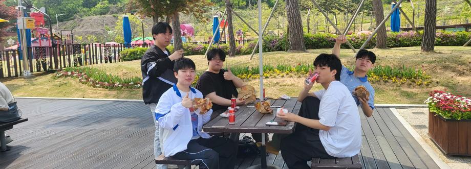 썸네일 사진